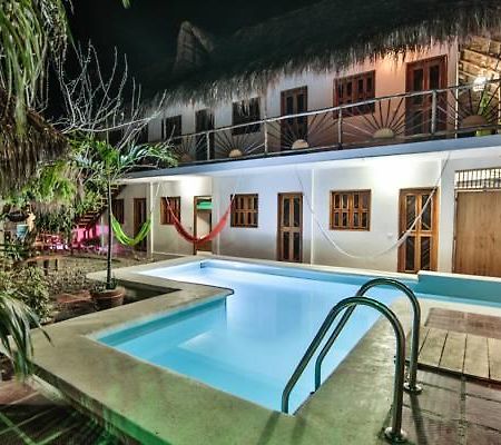 Hostal Nibuni Palomino Exterior photo