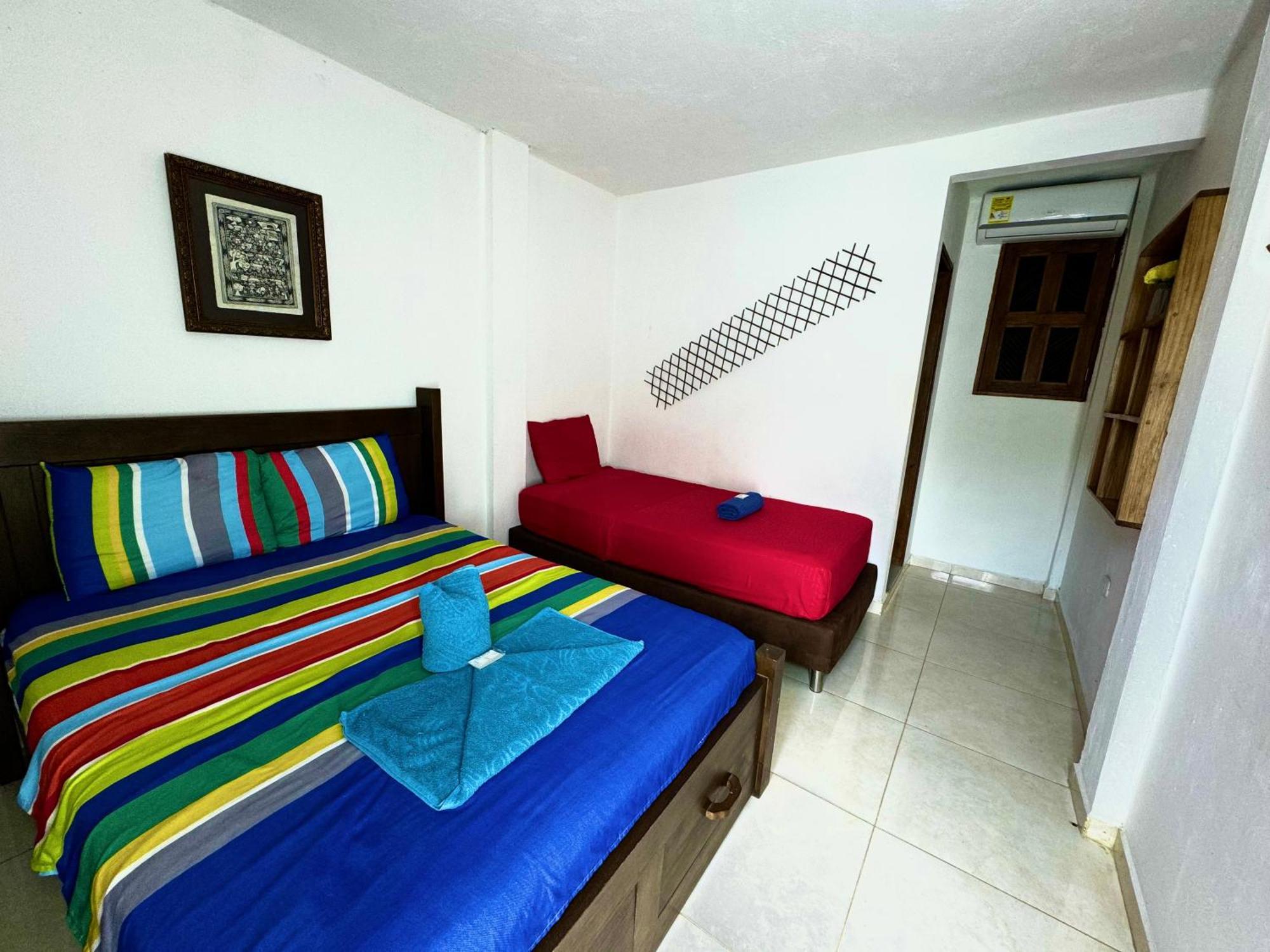 Hostal Nibuni Palomino Exterior photo