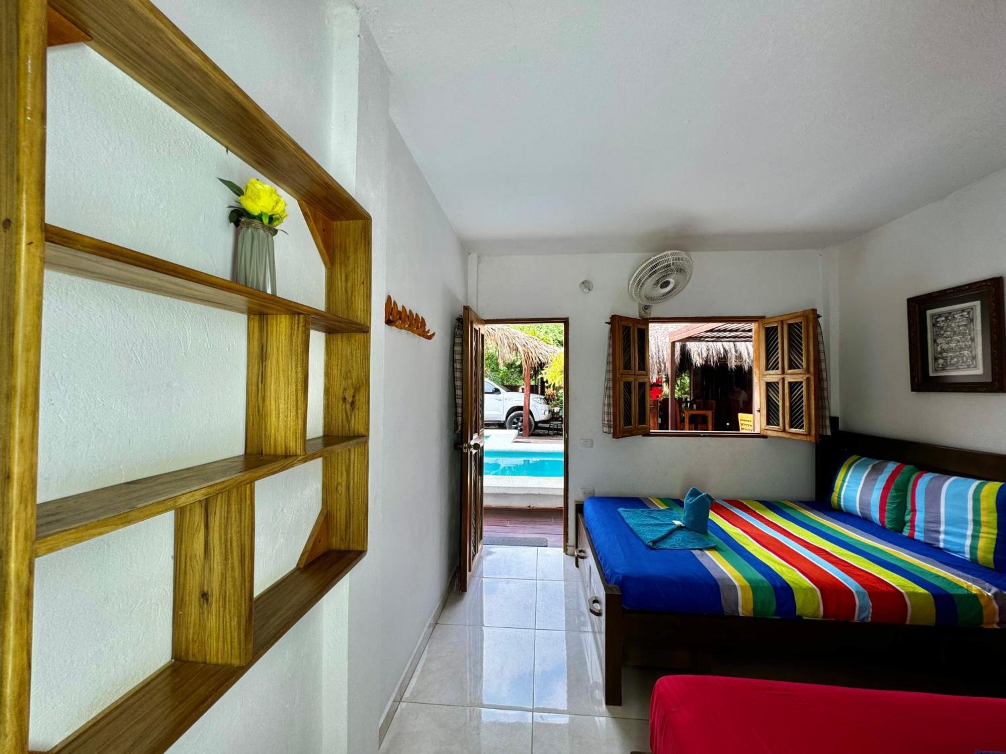 Hostal Nibuni Palomino Exterior photo