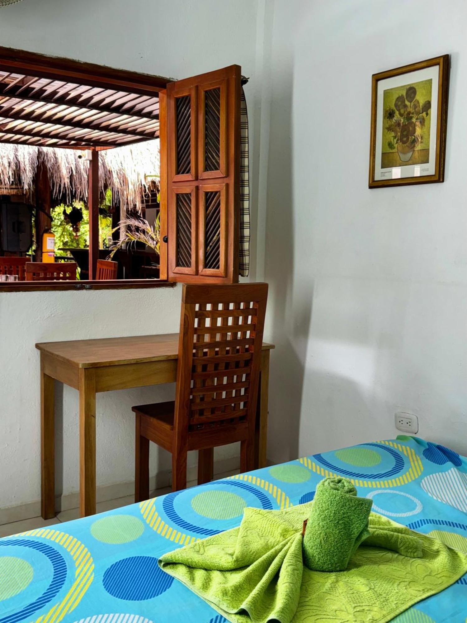 Hostal Nibuni Palomino Exterior photo