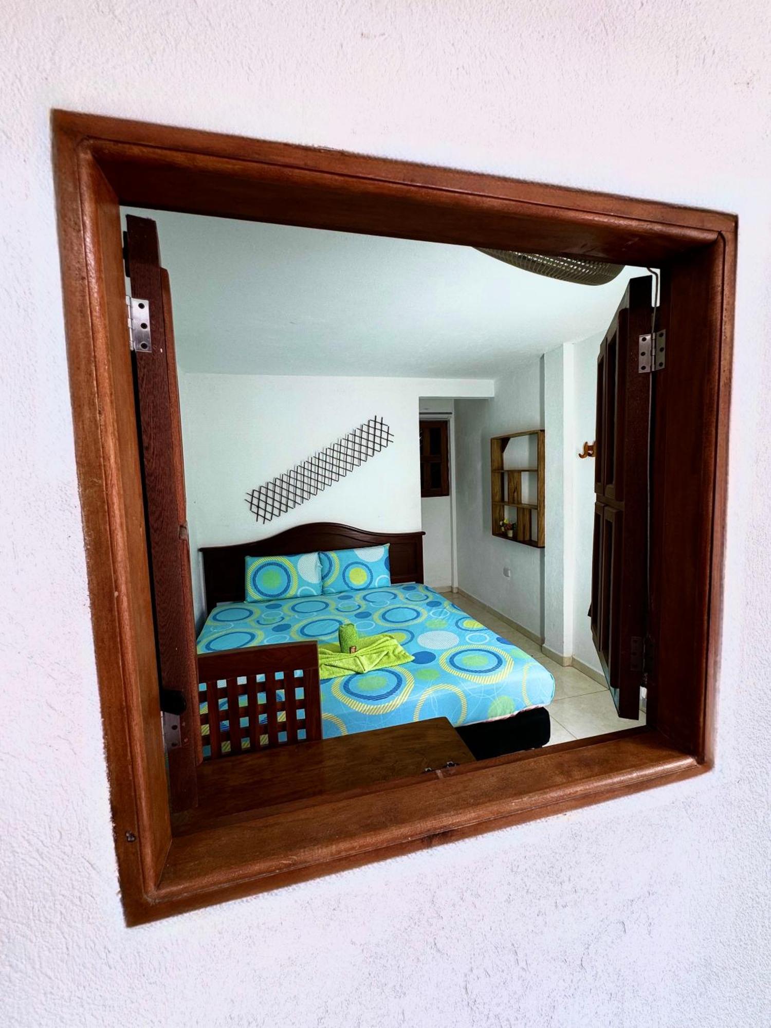Hostal Nibuni Palomino Exterior photo