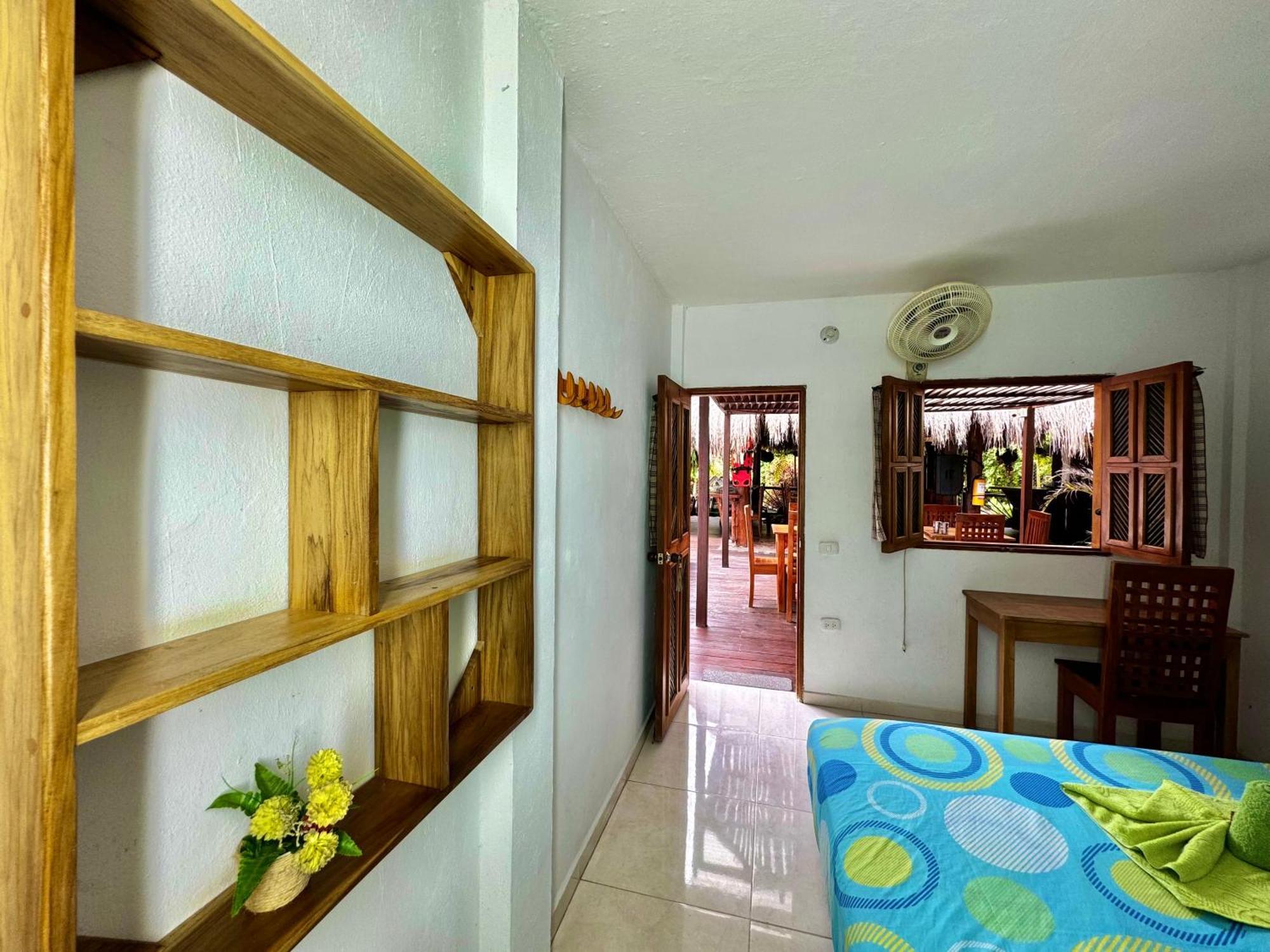 Hostal Nibuni Palomino Exterior photo