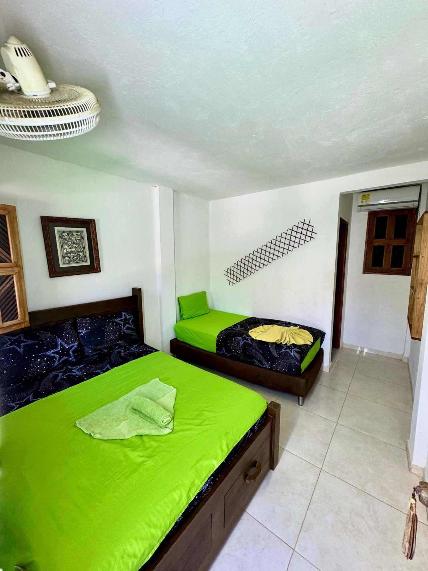 Hostal Nibuni Palomino Exterior photo